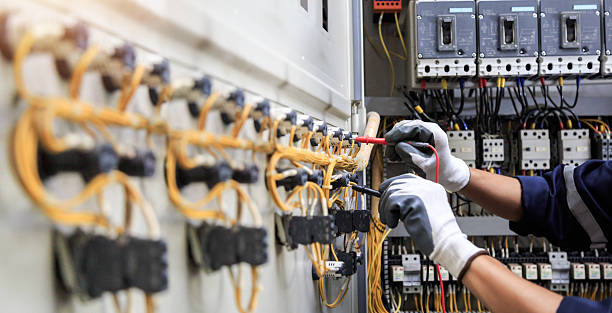 Professional Electrician technician working in Fort Myers, FL